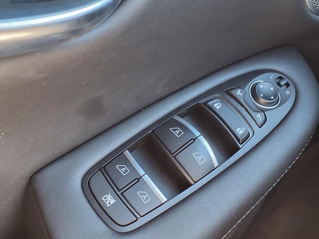 2024 INFINITI QX50 LUXE White at Gullo Toyota