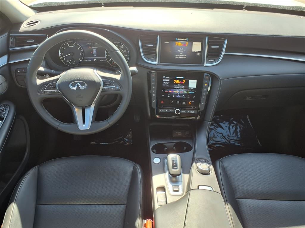 2024 INFINITI QX50 LUXE White at Gullo Toyota