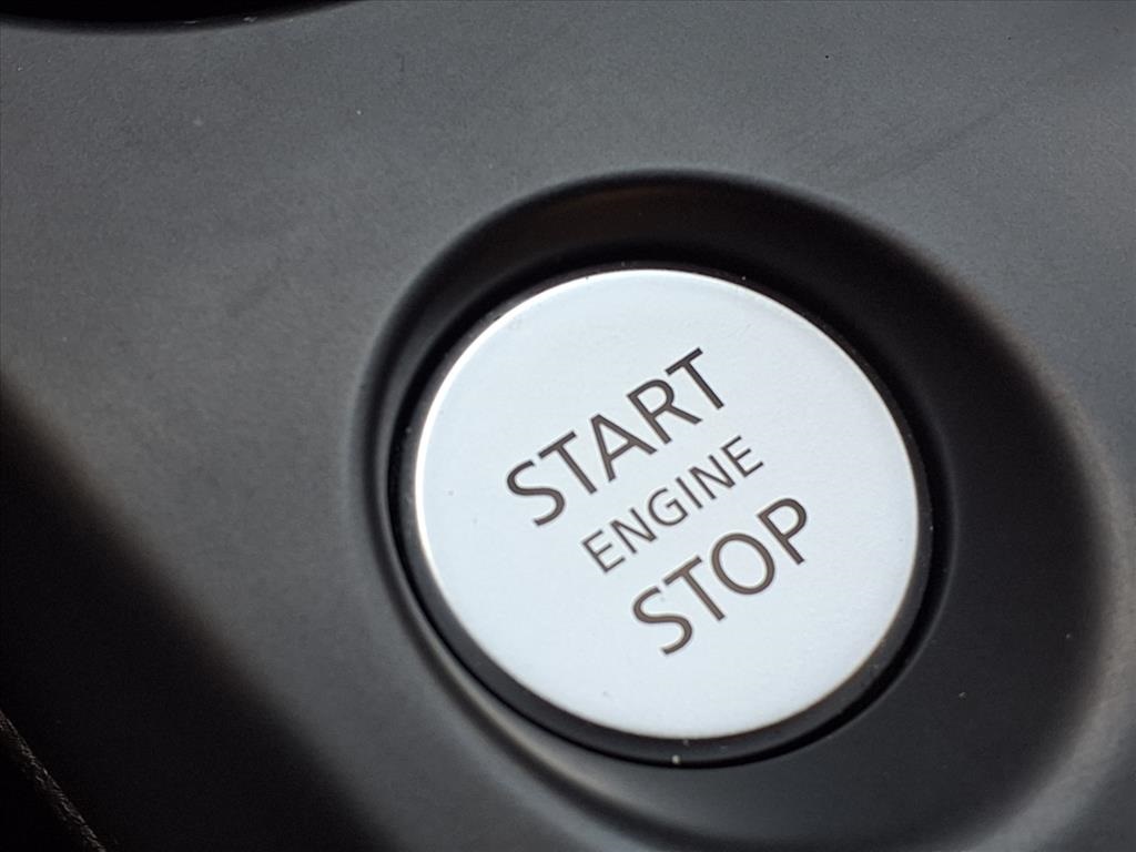 2024 INFINITI QX50 LUXE White at Gullo Toyota