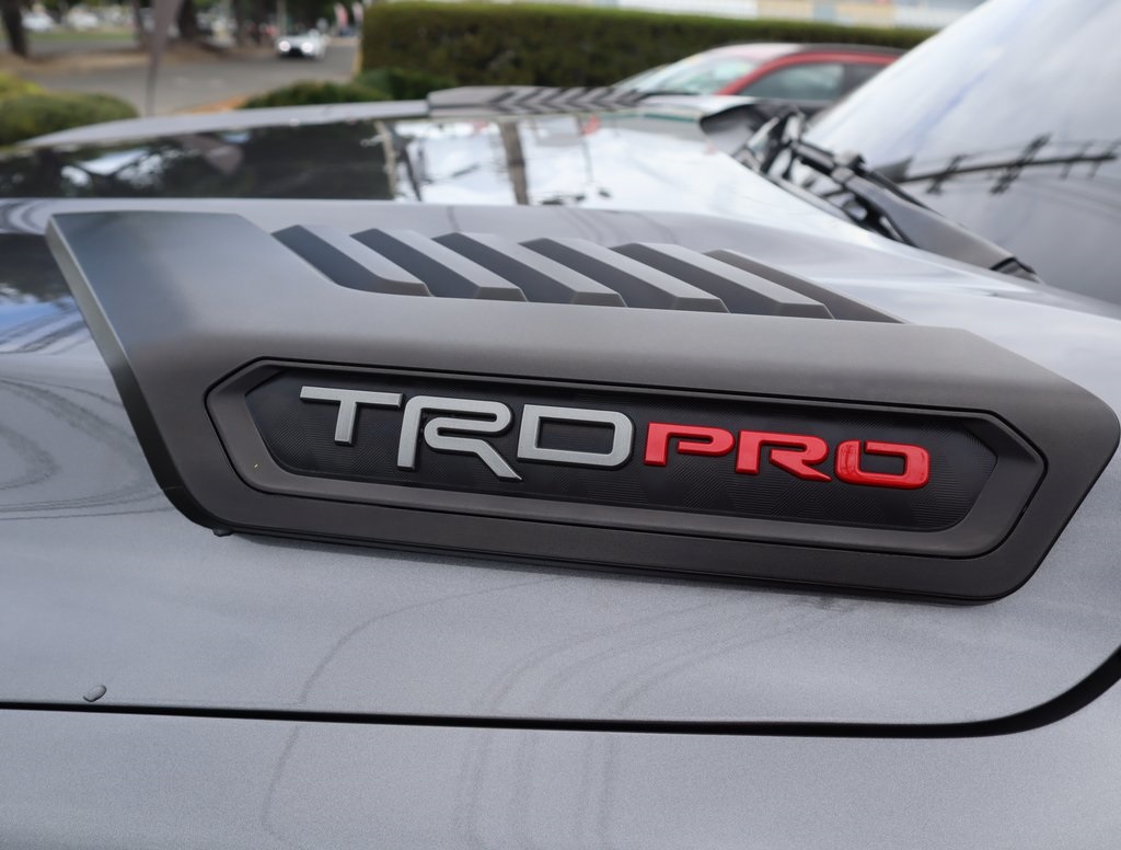 Thumbnail: 2023 Toyota Sequoia - 12