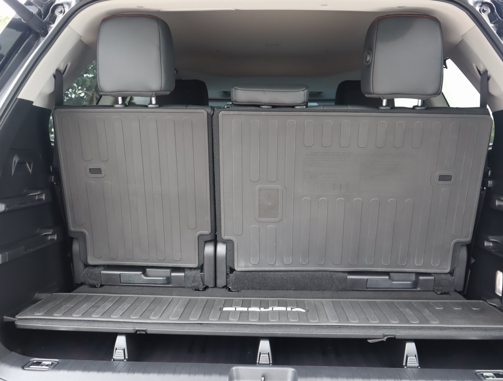 Thumbnail: 2023 Toyota Sequoia - 19