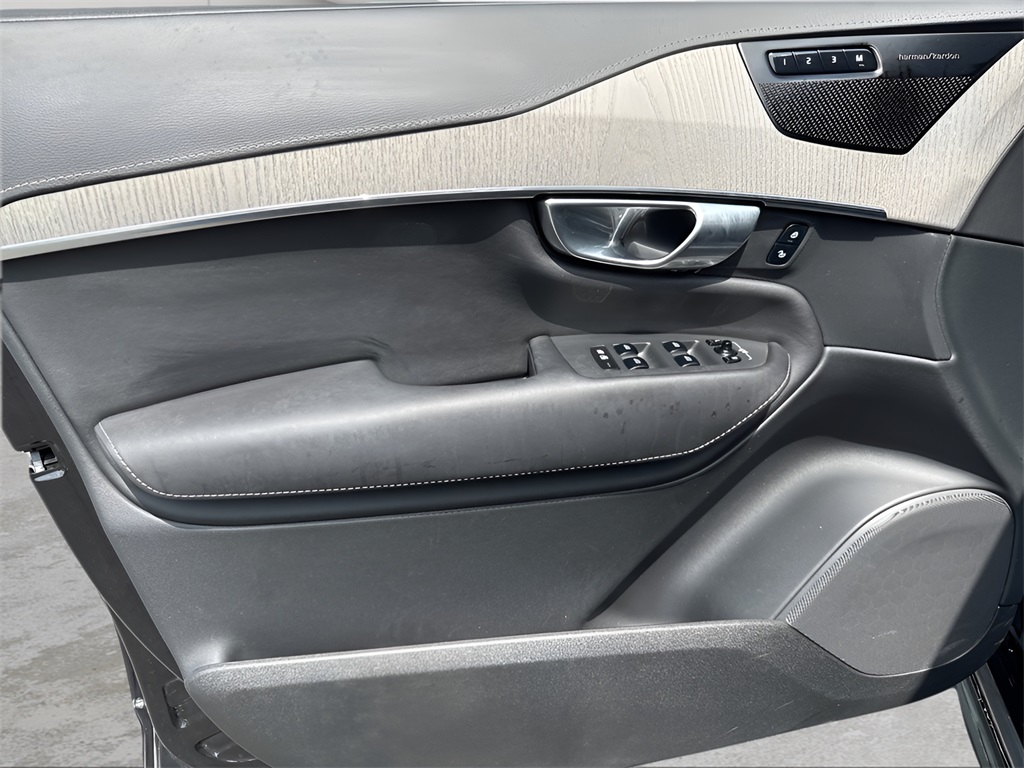 2024 Volvo XC90 Recharge Plug-In Hybrid