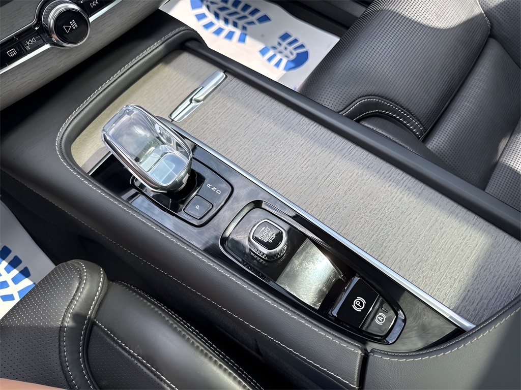2024 Volvo XC90 Recharge Plug-In Hybrid
