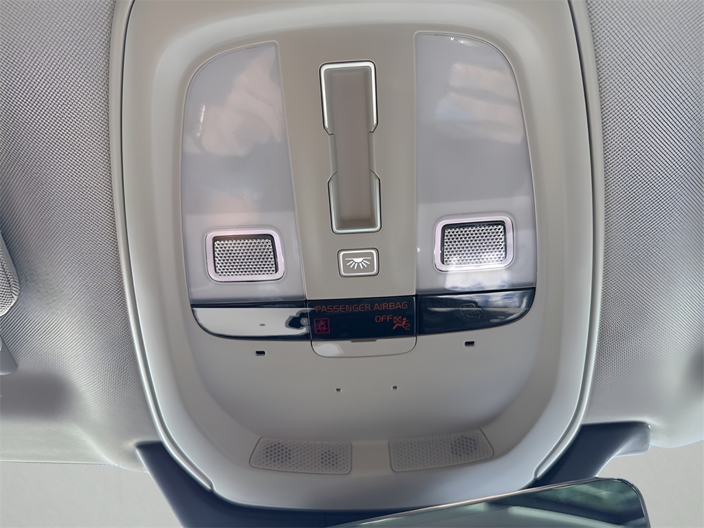 2024 Volvo XC90 Recharge Plug-In Hybrid