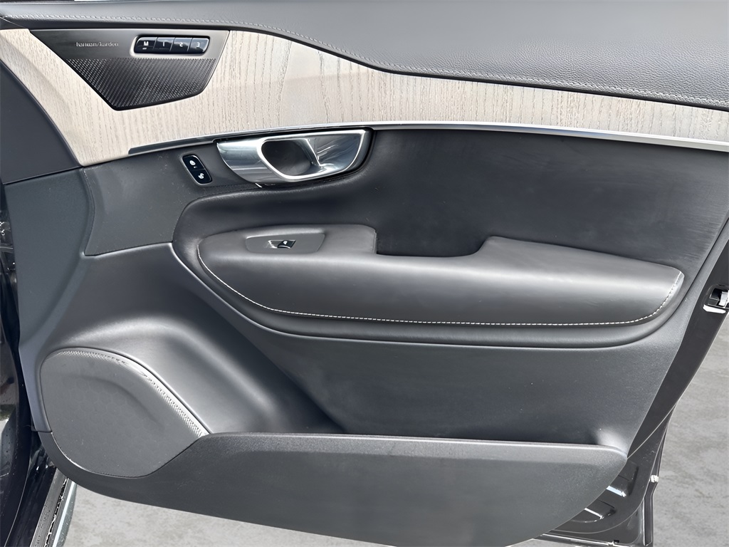 2024 Volvo XC90 Recharge Plug-In Hybrid