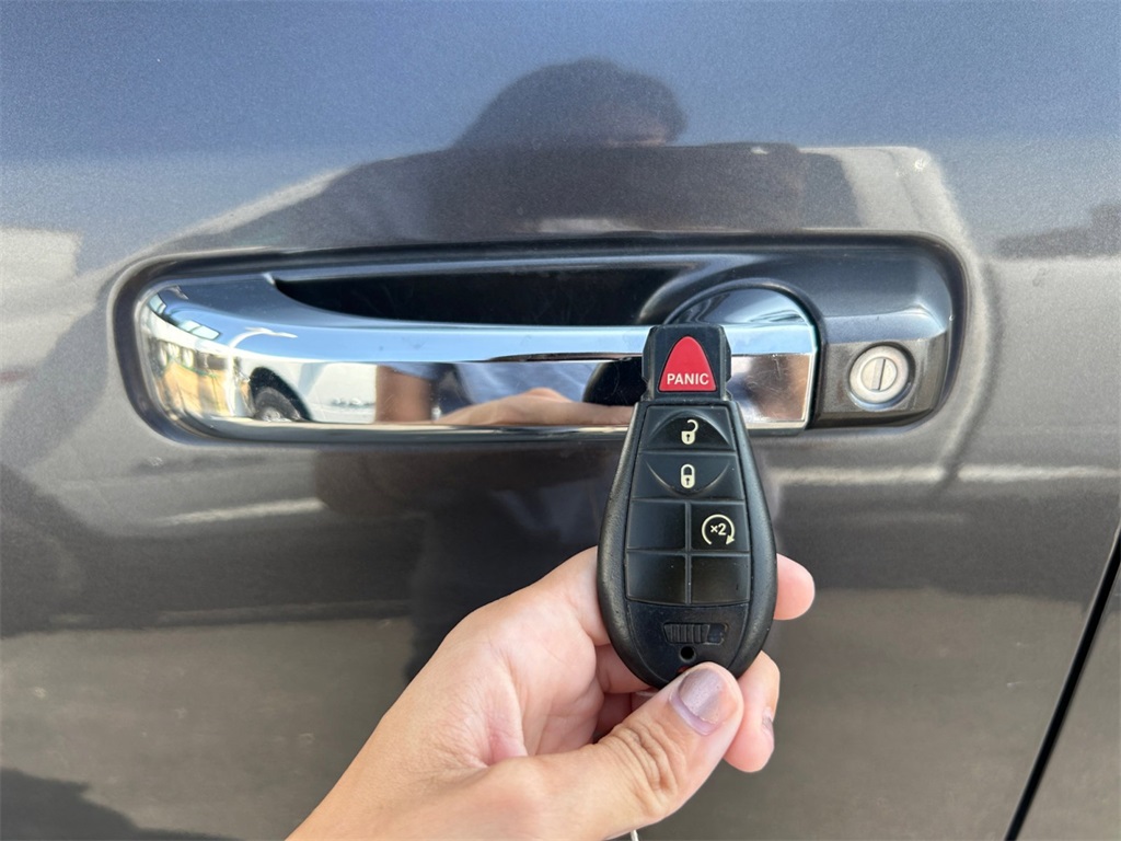 Used Car 2015 Ram 1500  Big Horn For Sale Under $20,000 In Floresville, Texas