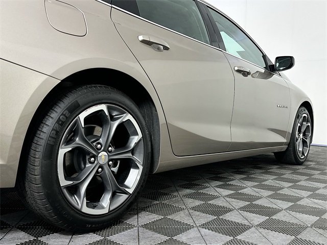 2023 Chevrolet Malibu 1LT photo 9