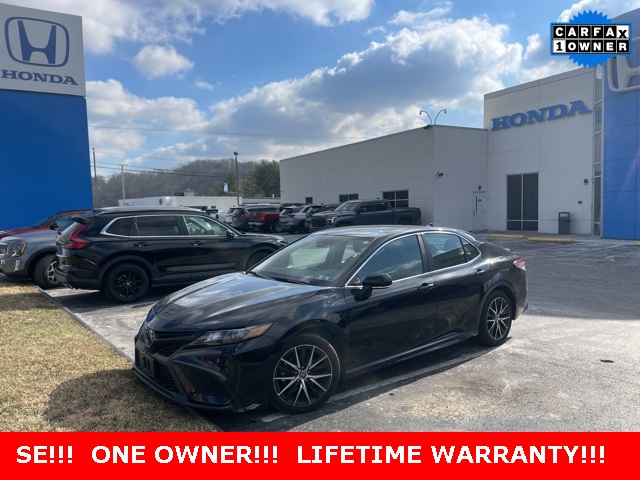 2024 Toyota Camry SE FWD