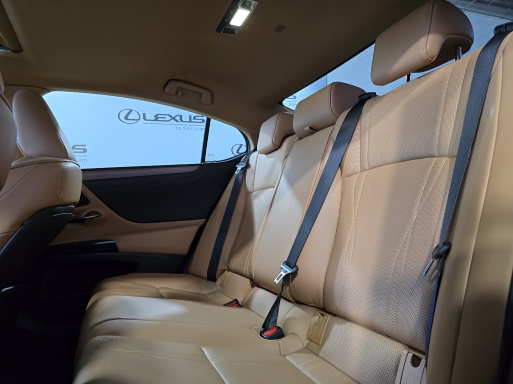 Thumbnail: 2023 Lexus ES - 27