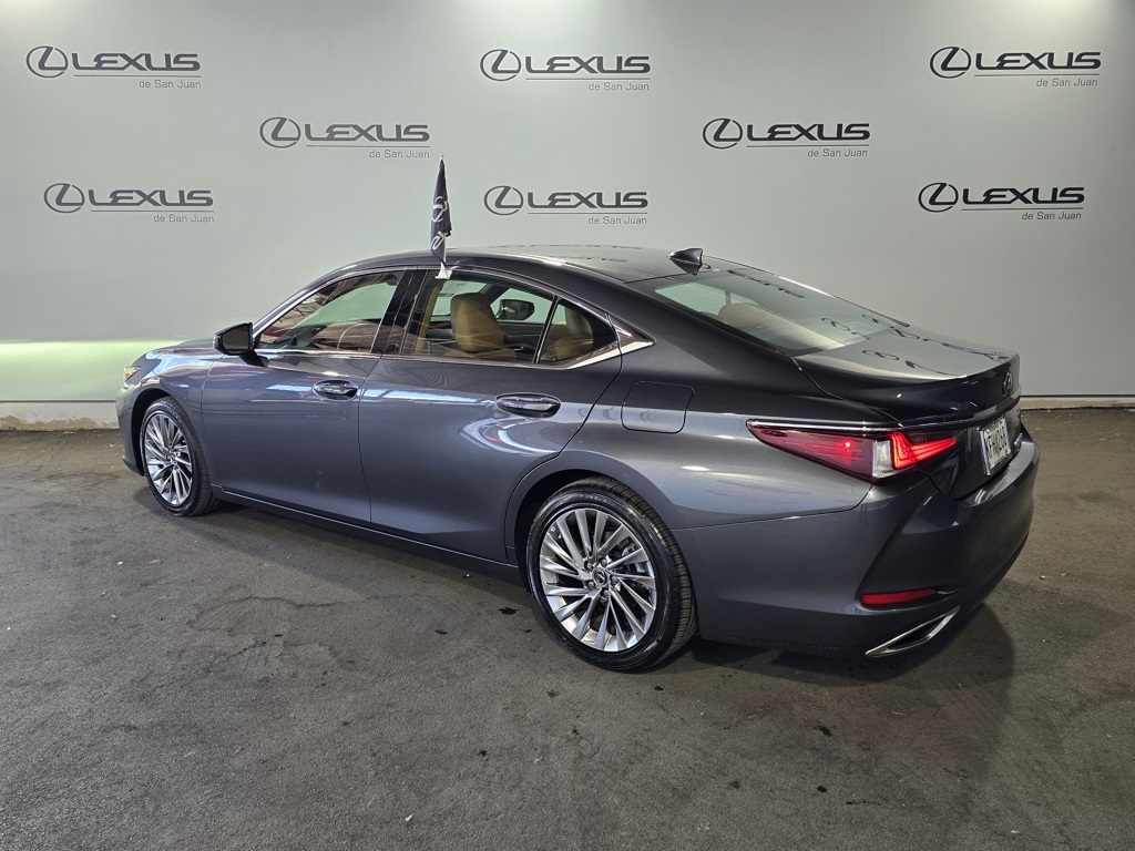 Thumbnail: 2023 Lexus ES - 8