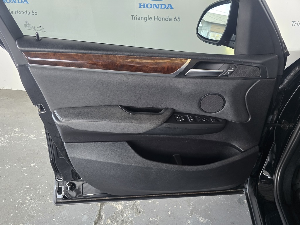 Thumbnail: 2017 BMW X3 - 10