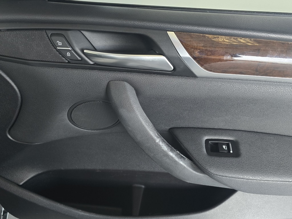 Thumbnail: 2017 BMW X3 - 14