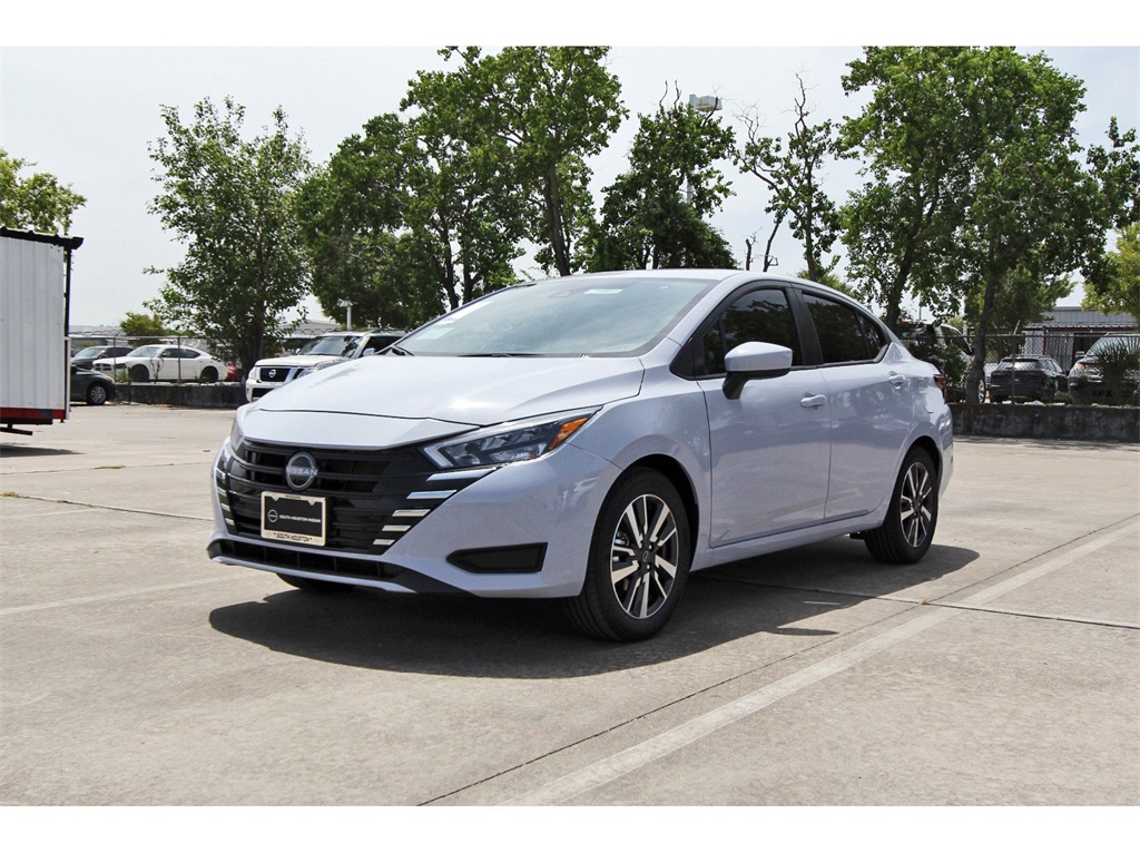 2025 Nissan Versa 1.6 SV - 1