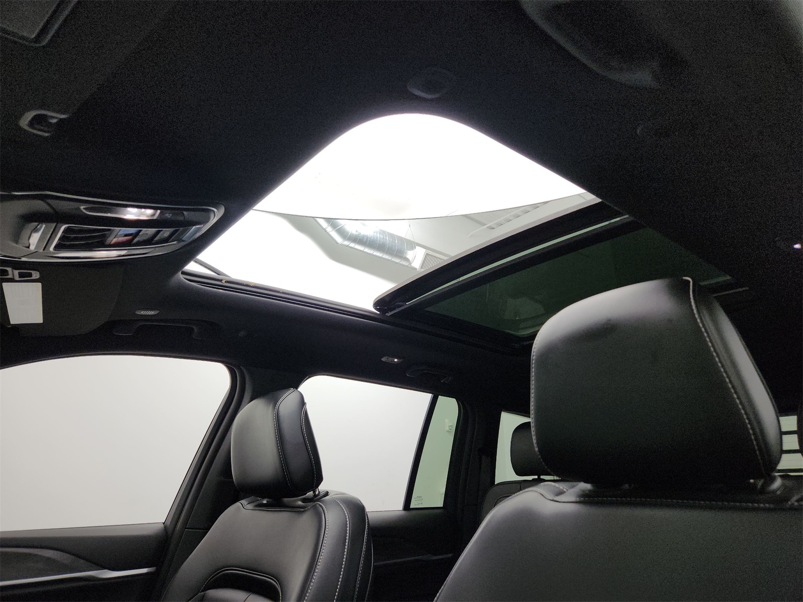 2024 Jeep Grand Cherokee 4xe's photo