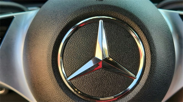 2025 Mercedes-Benz GLB