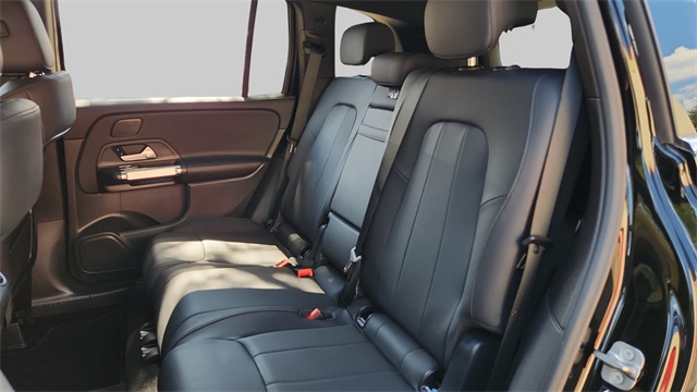 2025 Mercedes-Benz GLB