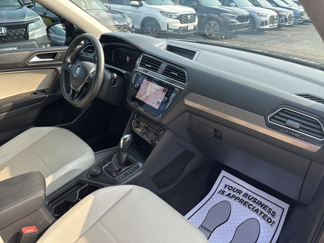 VolkswagenTiguan25