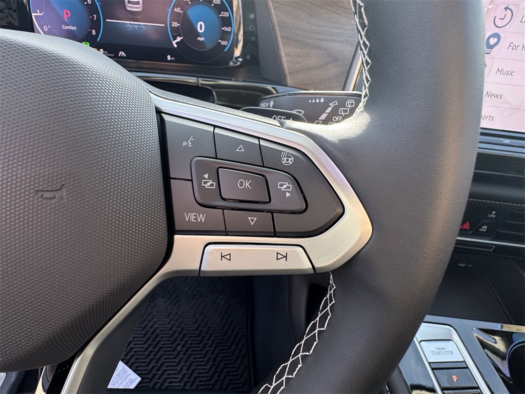 2025 Volkswagen Atlas 2.0T SE w/Technology Blue at DeMontrond Auto Country