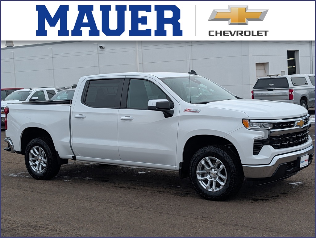 2025 Chevrolet Silverado 1500 LT Crew Cab 4WD