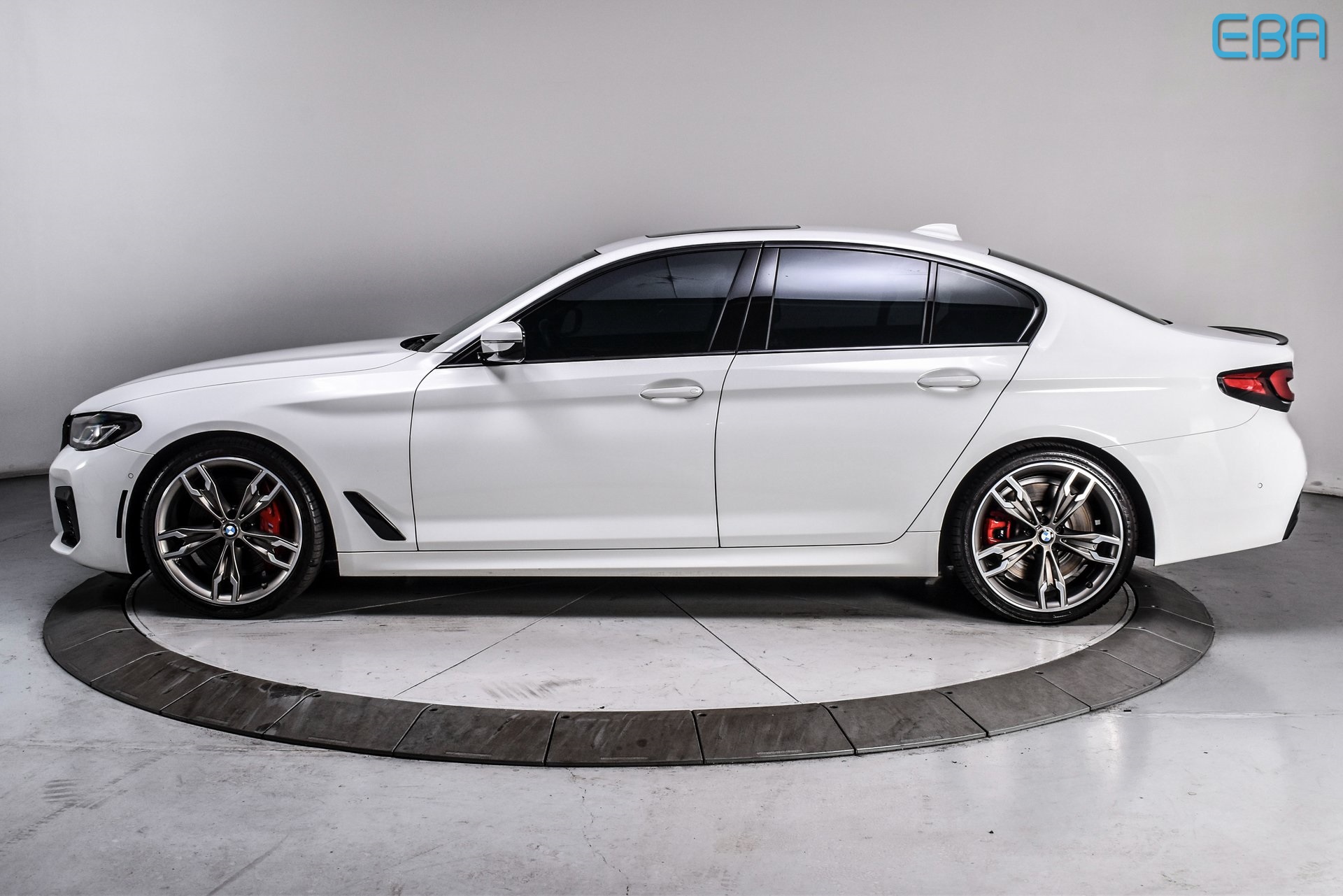 2023 Bmw M550i xDrive photo 3