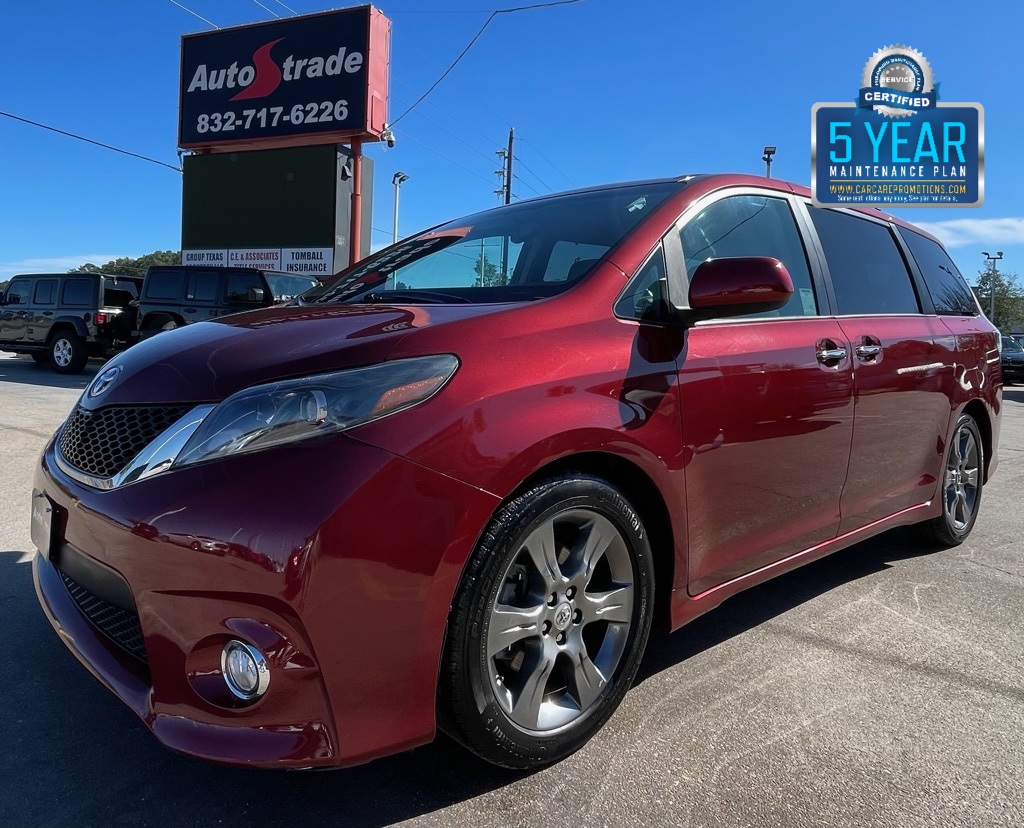 2016 Toyota Sienna SE Red at Bayway Cadillac Southwest