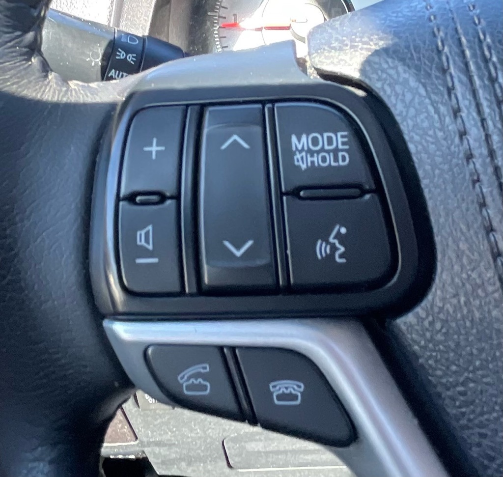 2016 Toyota Sienna SE Red at Bayway Cadillac Southwest