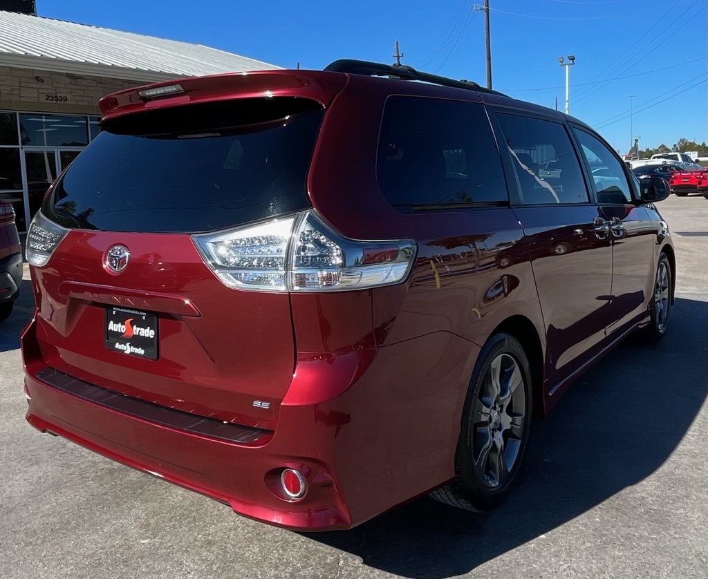 2016 Toyota Sienna SE Red at Bayway Cadillac Southwest