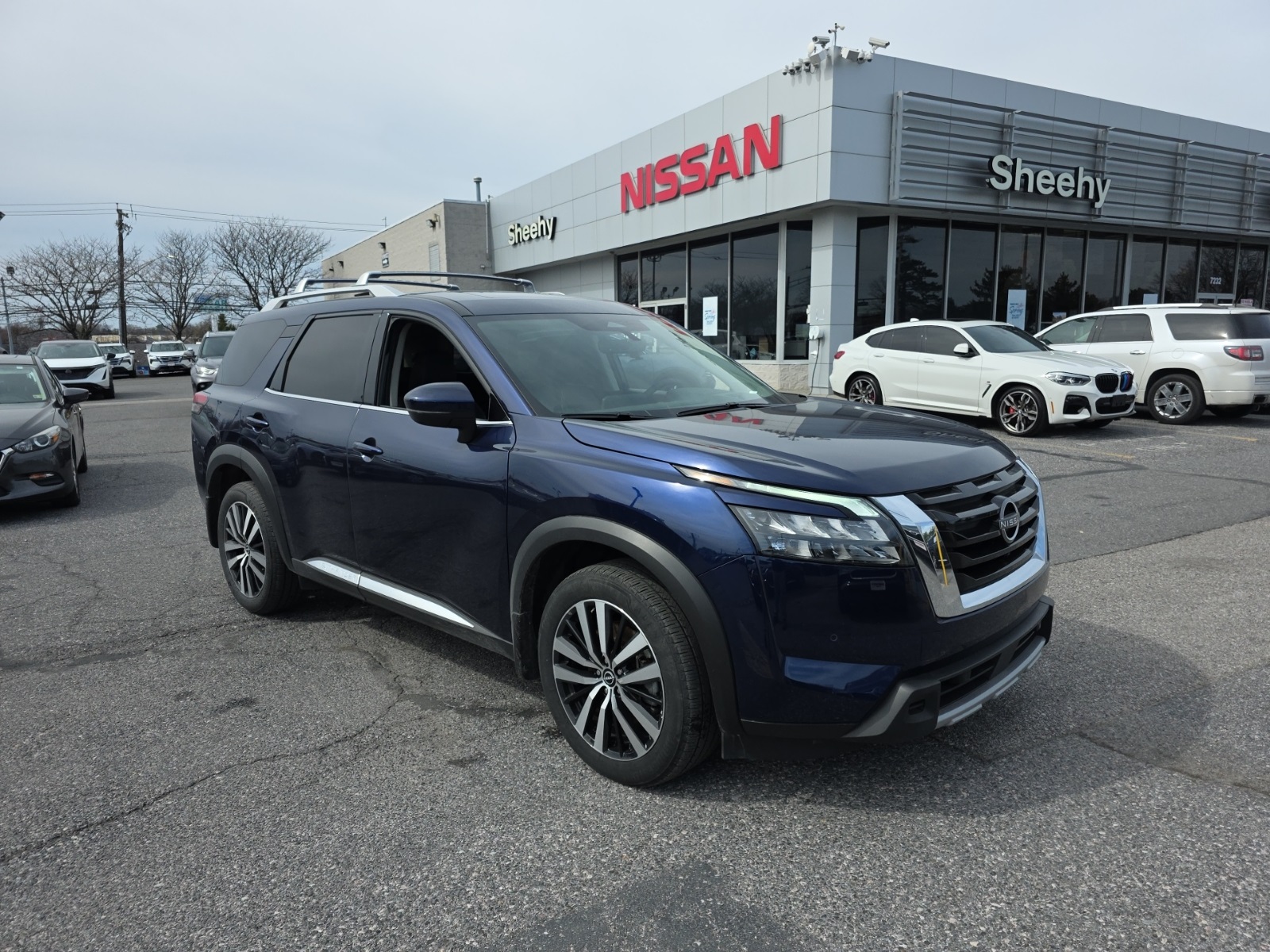 2025 Nissan Pathfinder Platinum 4WD