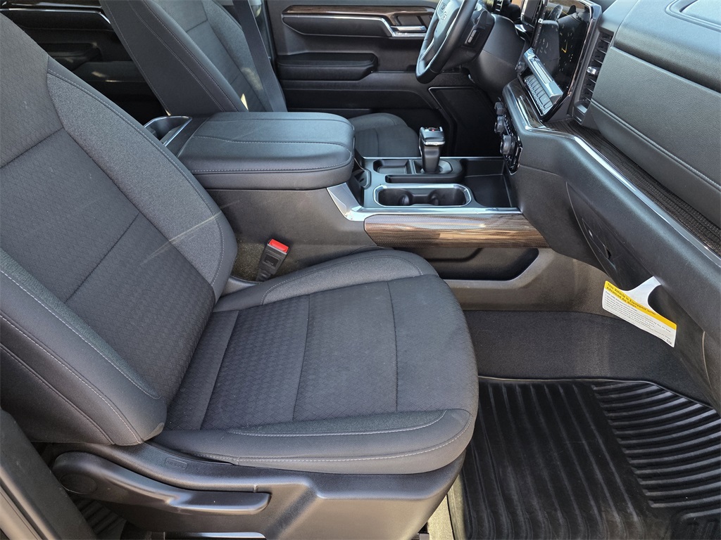 2024 Chevrolet Silverado 1500 RST - 11