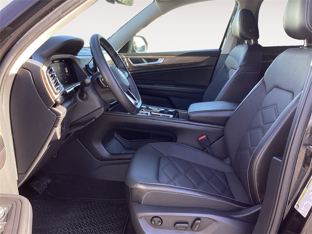 Used Car 2024 Volkswagen Atlas  2.0t Se W/technology For Sale Under $30,000 In San Antonio, Texas