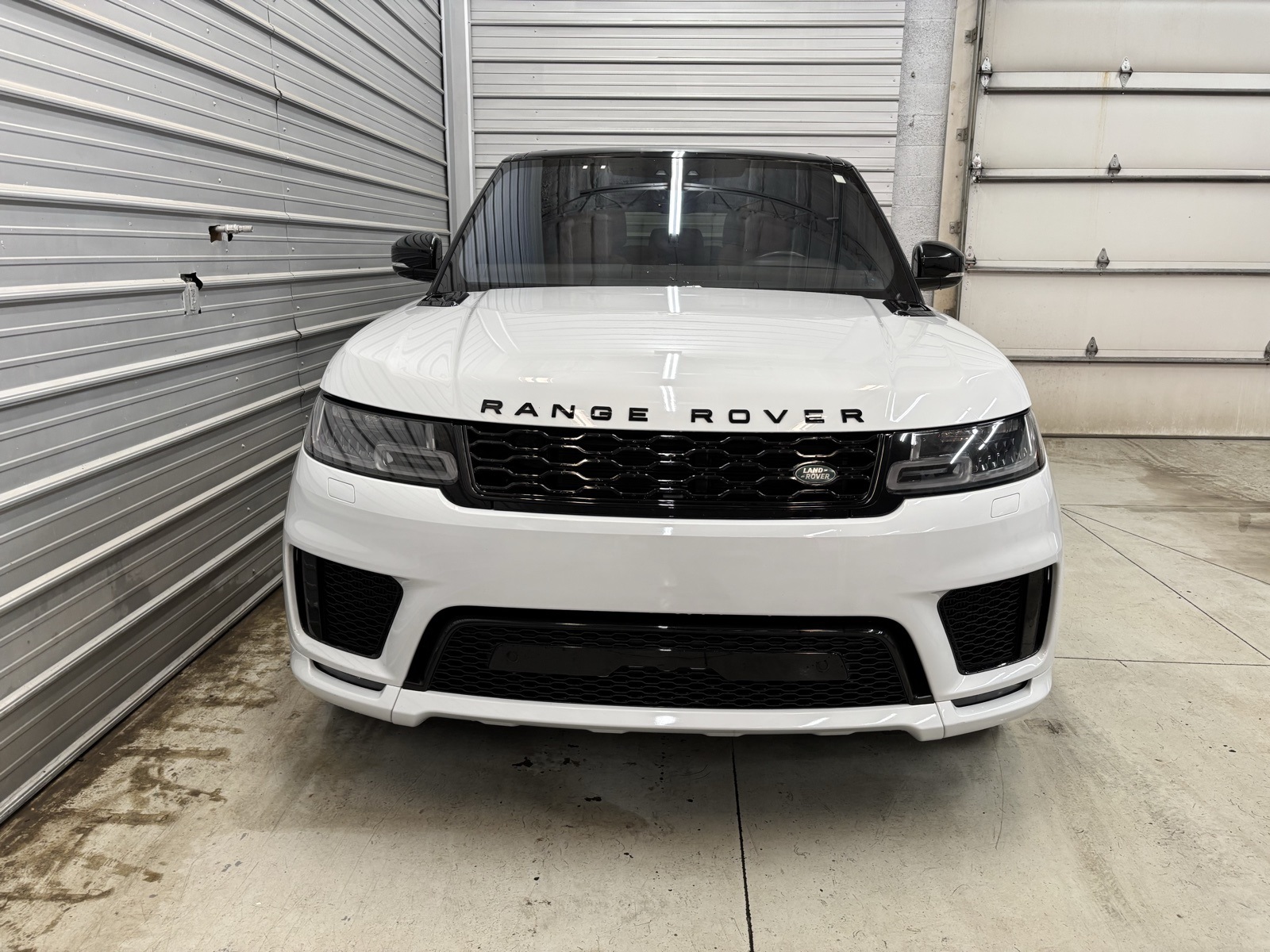 2017 Land Rover Range Rover HSE photo 34