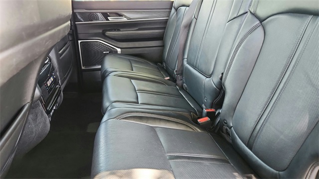 2024 Jeep Wagoneer L