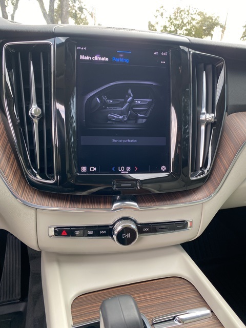 Used Car 2022 Volvo Xc60  B5 Momentum For Sale Under $30,000 In San Antonio, Texas