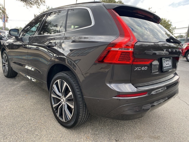 Used Car 2022 Volvo Xc60  B5 Momentum For Sale Under $30,000 In San Antonio, Texas