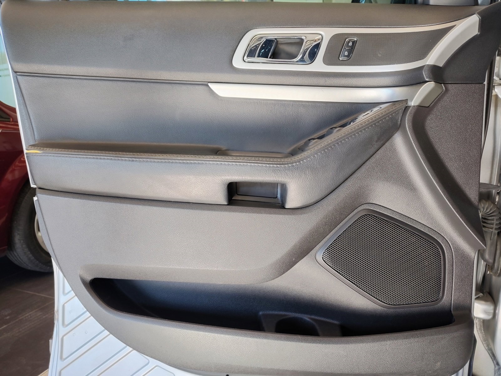 Used Car 2015 Ford Explorer  Xlt For Sale Under $15,000 In San Antonio, Texas