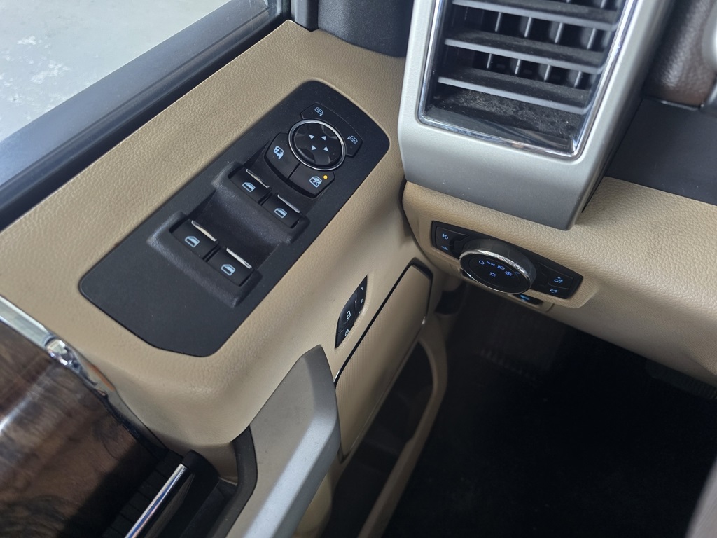 Thumbnail: 2020 Ford F-150 - 21