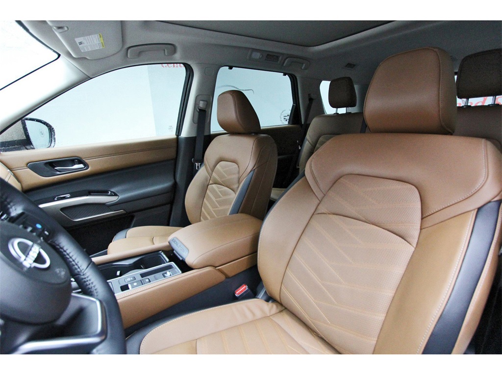 2025 Nissan Pathfinder Platinum Black at Central Houston Nissan