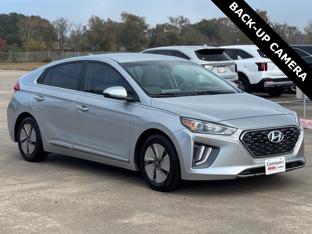 2022 Hyundai Ioniq Hybrid SE - 2