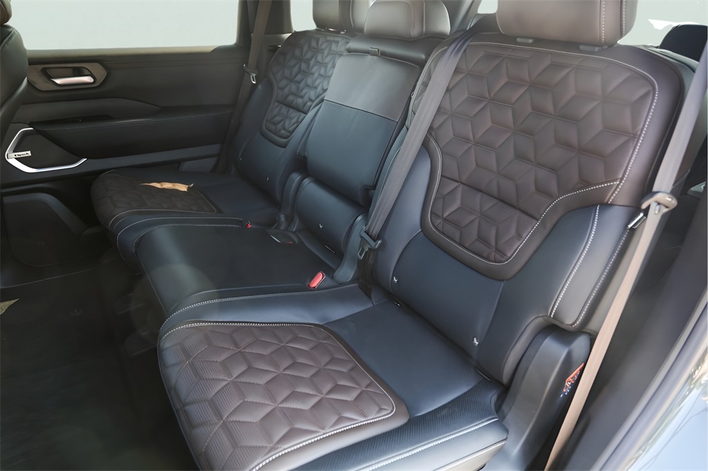 Used Car 2025 Nissan Armada  Platinum Reserve For Sale Under $80,000 In Austin, Texas