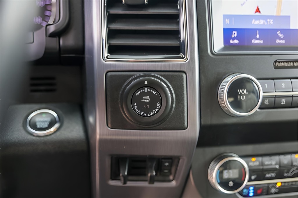 Used Car 2020 Ford Expedition  Platinum For Sale Under $35,000 In Austin, Texas