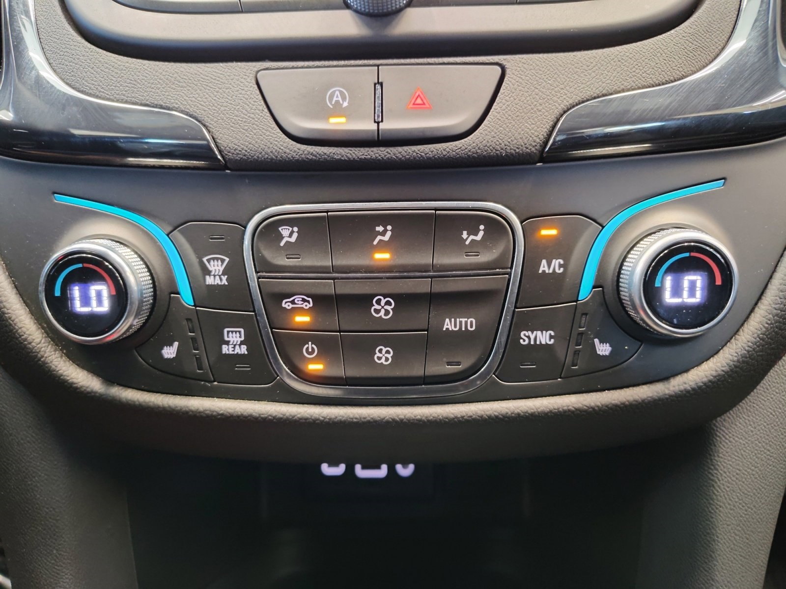 Used Car 2024 Chevrolet Equinox  Rs For Sale Under $25,000 In San Antonio, Texas
