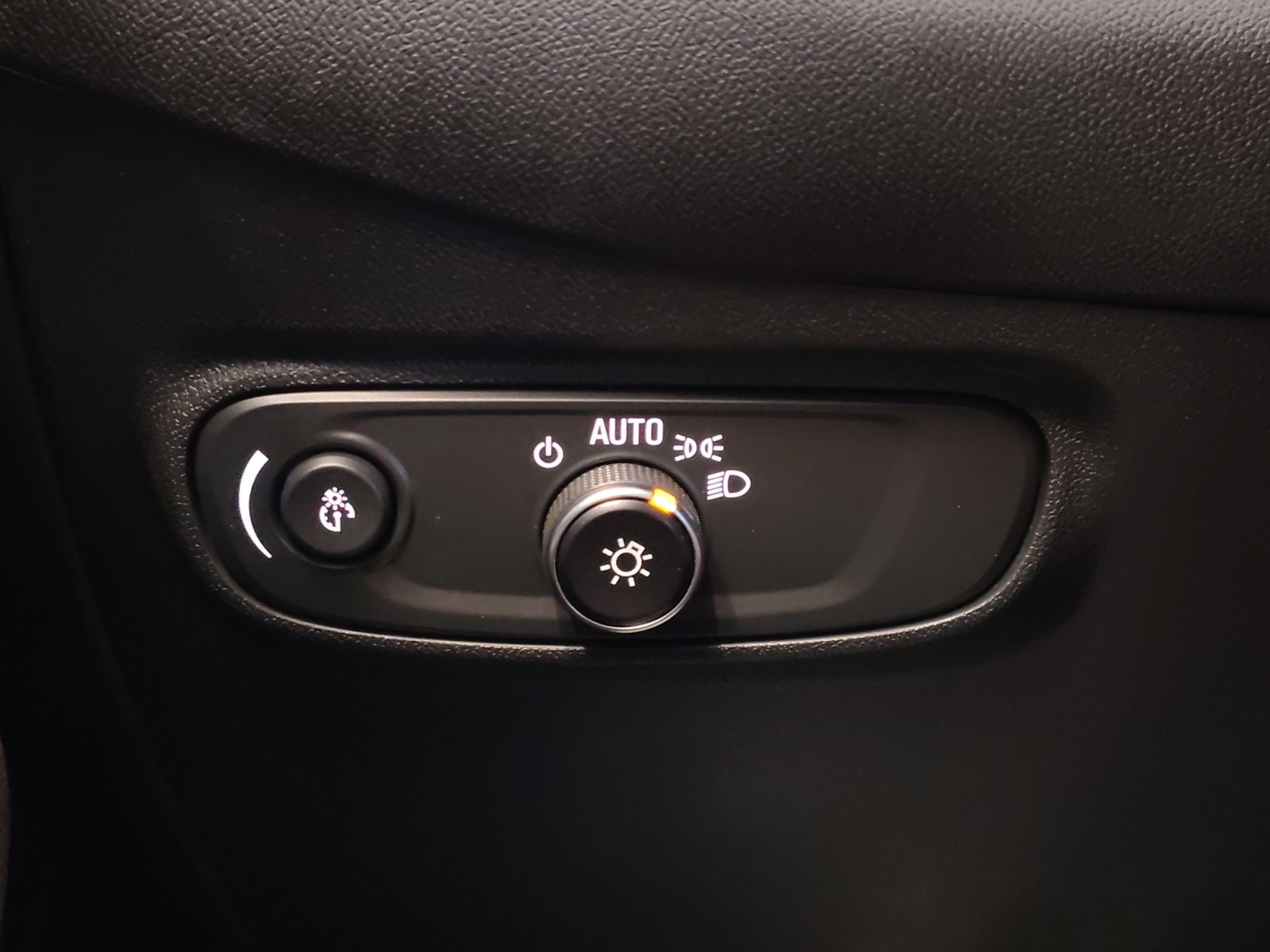 Used Car 2024 Chevrolet Equinox  Rs For Sale Under $25,000 In San Antonio, Texas