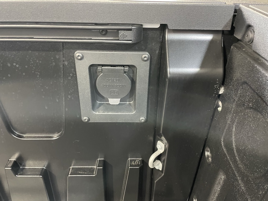 Thumbnail: 2025 Toyota Tundra - 21