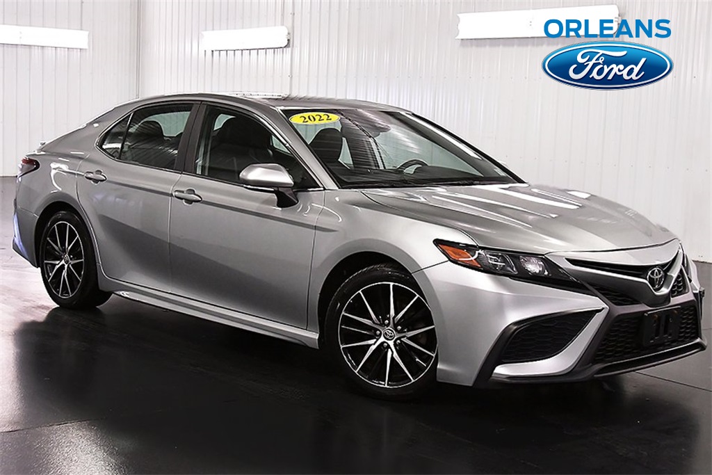2022 Toyota Camry SE AWD