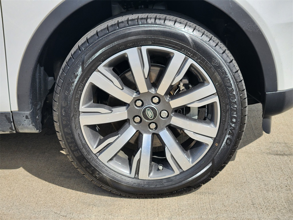 2018 Land Rover Discovery Sport HSE Luxury White at Big Star Buick GMC