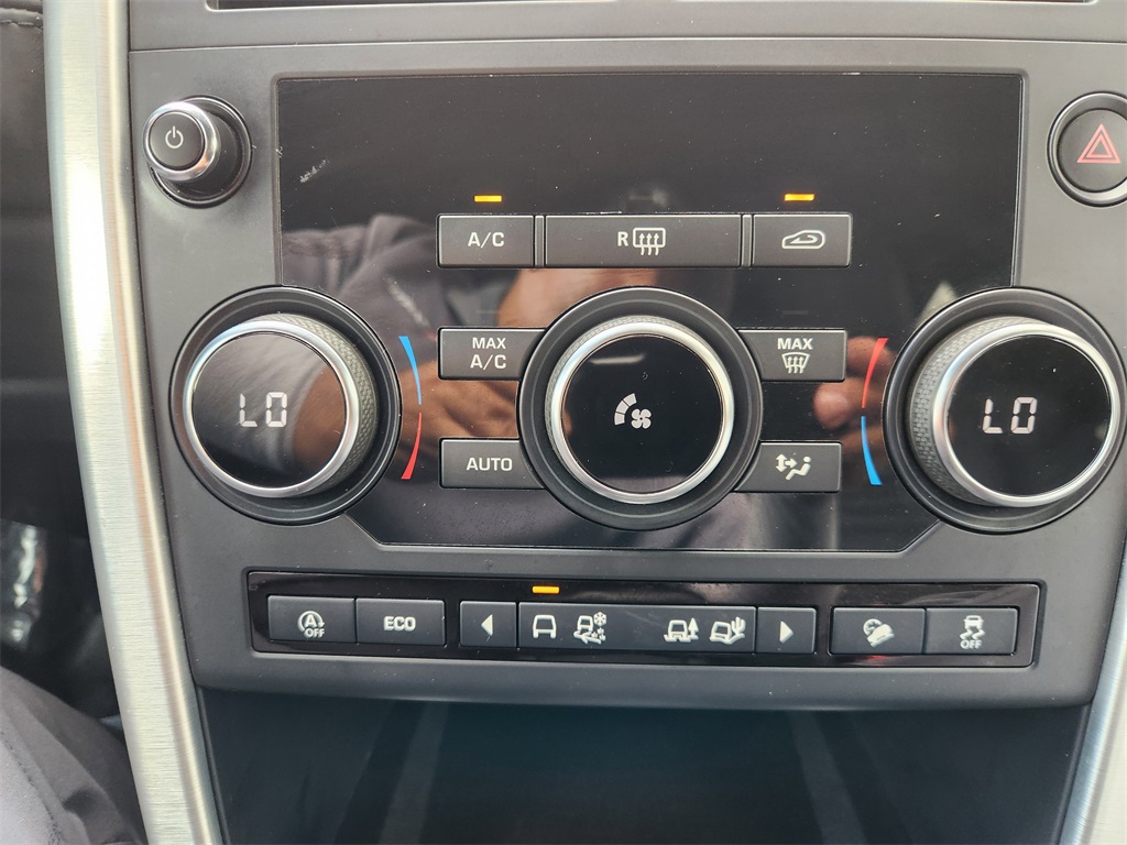 2018 Land Rover Discovery Sport HSE Luxury White at Big Star Buick GMC