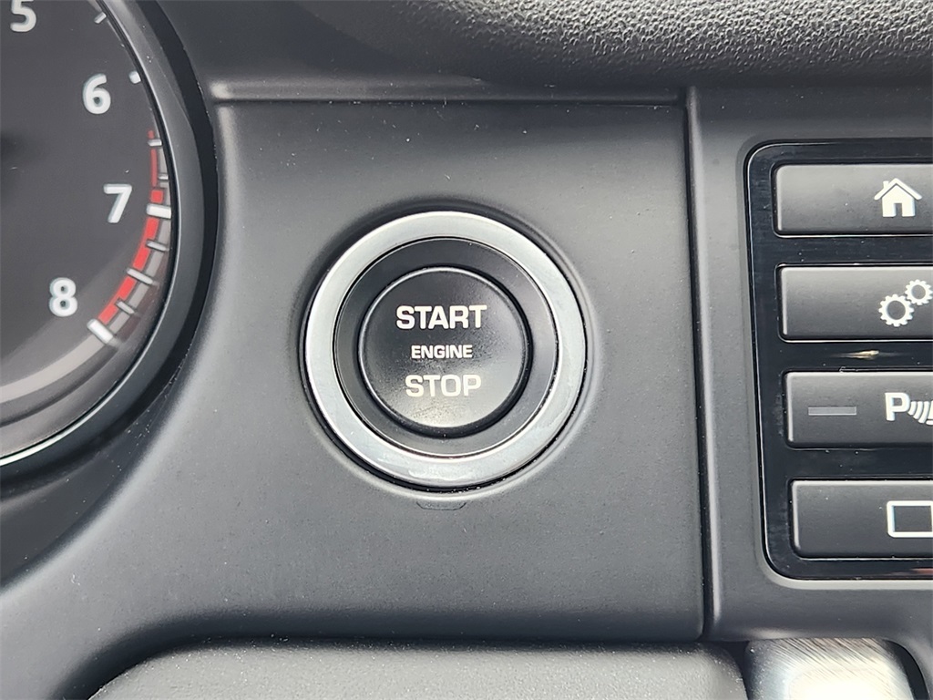 2018 Land Rover Discovery Sport HSE Luxury White at Big Star Buick GMC