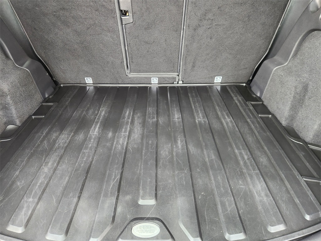 2018 Land Rover Discovery Sport HSE Luxury White at Big Star Buick GMC