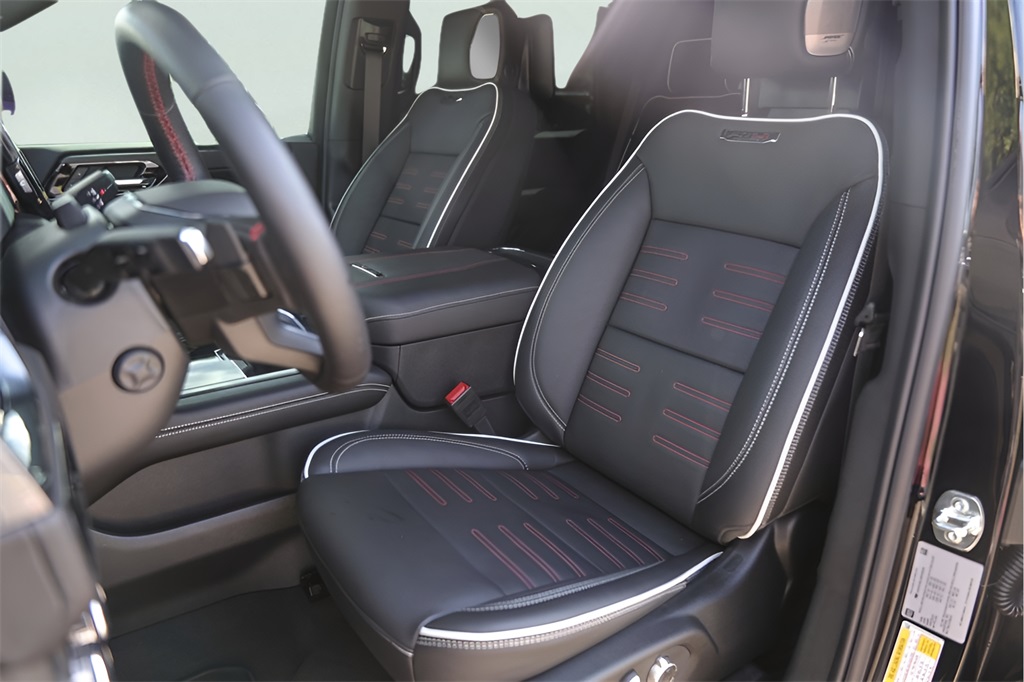 Used Car 2025 Gmc Yukon  At4 Ultimate For Sale Under $100,000 In Austin, Texas