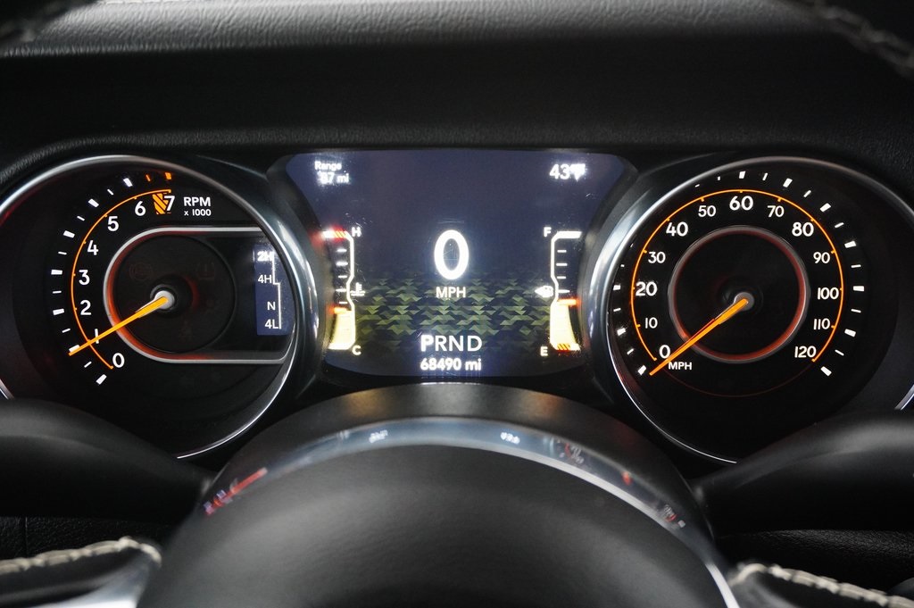 Used Car 2020 Jeep Gladiator  Overland For Sale Under $30,000 In Weatherford, Texas